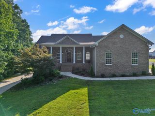 135 County Road 1335, Vinemont, AL 35179
