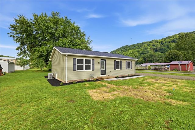 800 3rd Avenue, Hyde Park, PA 15641