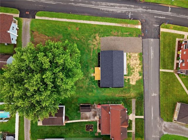 800 3rd Avenue, Hyde Park, PA 15641