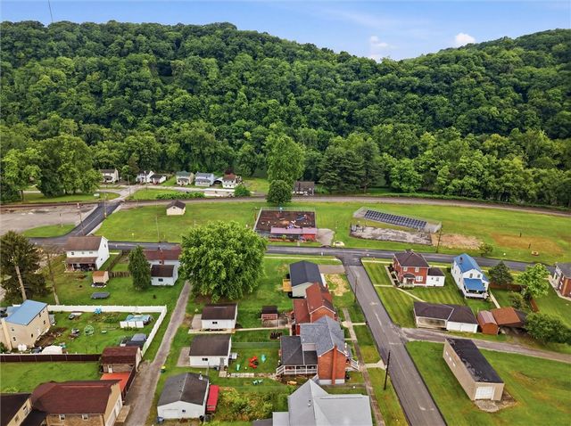 800 3rd Avenue, Hyde Park, PA 15641