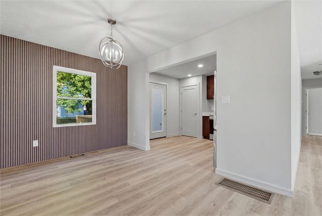 800 3rd Avenue, Hyde Park, PA 15641