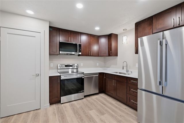 800 3rd Avenue, Hyde Park, PA 15641
