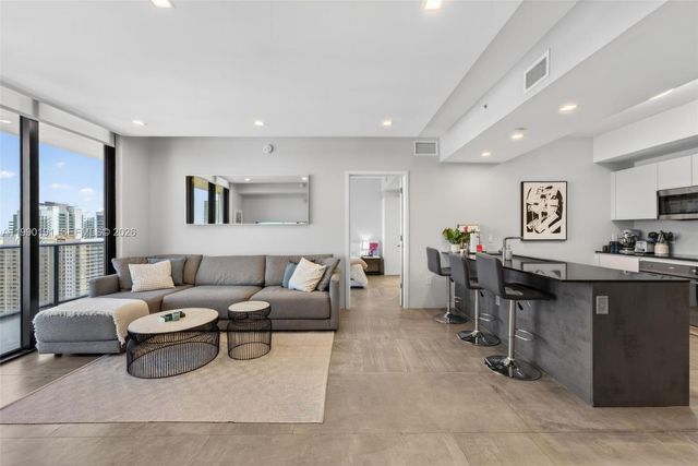 1010 Brickell Av 4203, Miami, FL 33131