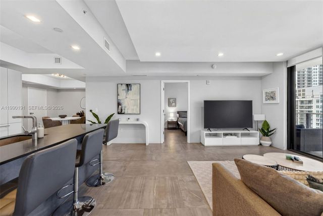 1010 Brickell Av 4203, Miami, FL 33131