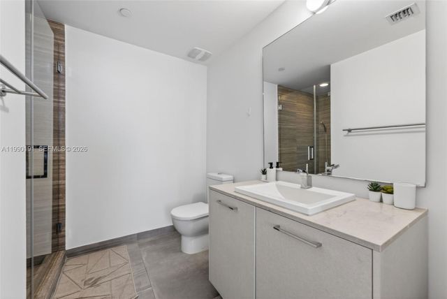 1010 Brickell Av 4203, Miami, FL 33131