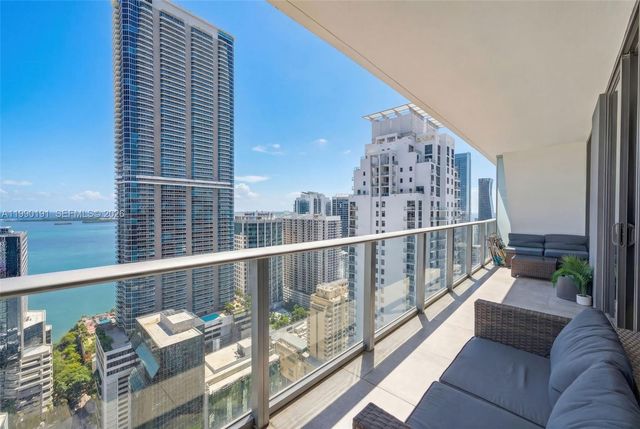 1010 Brickell Av 4203, Miami, FL 33131