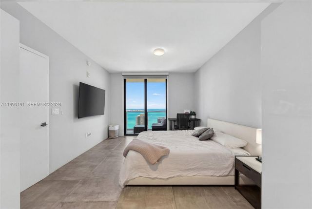 1010 Brickell Av 4203, Miami, FL 33131