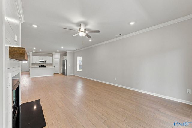 7211 Holly Creek Drive, Owens Cross Roads, AL 35763
