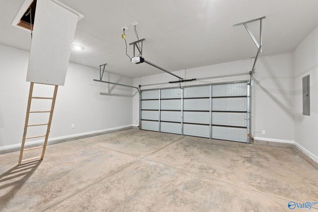 7211 Holly Creek Drive, Owens Cross Roads, AL 35763