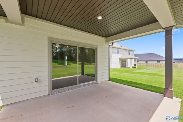 7211 Holly Creek Drive, Owens Cross Roads, AL 35763