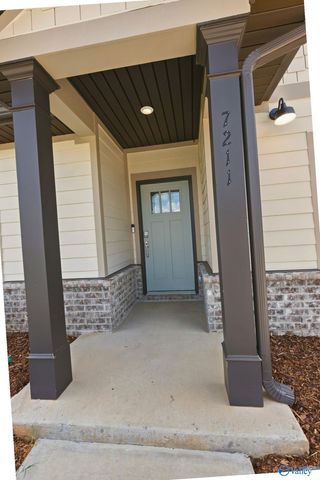 7211 Holly Creek Drive, Owens Cross Roads, AL 35763