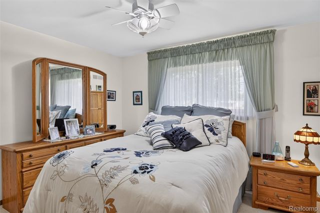1792 Capitol Avenue, Lincoln Park, MI 48146