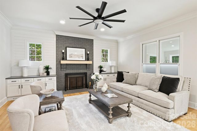 6504 Hunter Pine Lane, Charlotte, NC 28270