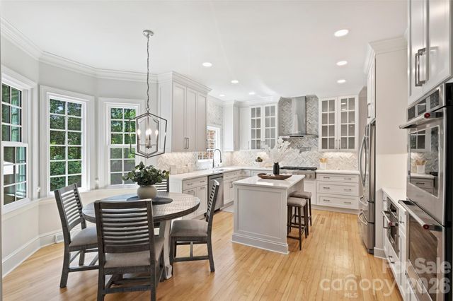 6504 Hunter Pine Lane, Charlotte, NC 28270
