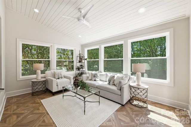 6504 Hunter Pine Lane, Charlotte, NC 28270