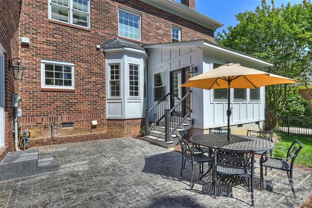 6504 Hunter Pine Lane, Charlotte, NC 28270