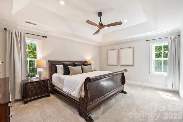 6504 Hunter Pine Lane, Charlotte, NC 28270
