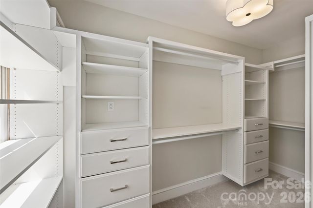 6504 Hunter Pine Lane, Charlotte, NC 28270