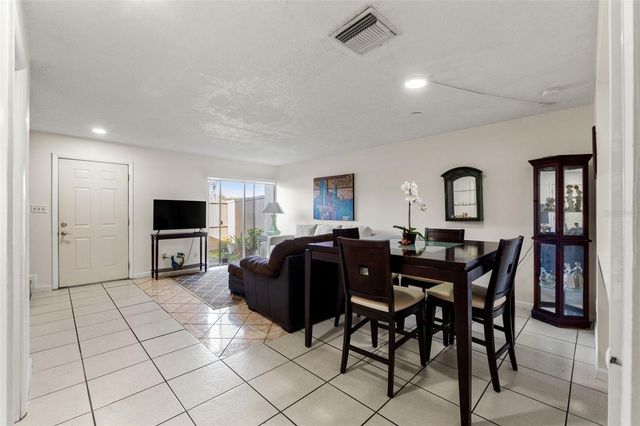 7902 CITRUS DRIVE 254, Temple Terrace, FL 33637