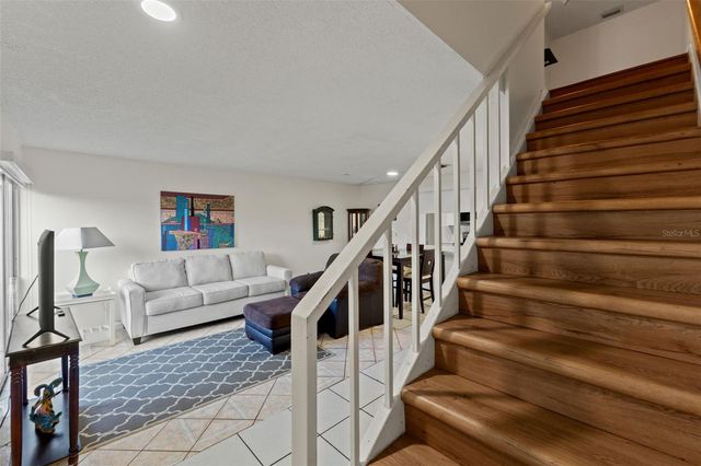 7902 CITRUS DRIVE 254, Temple Terrace, FL 33637