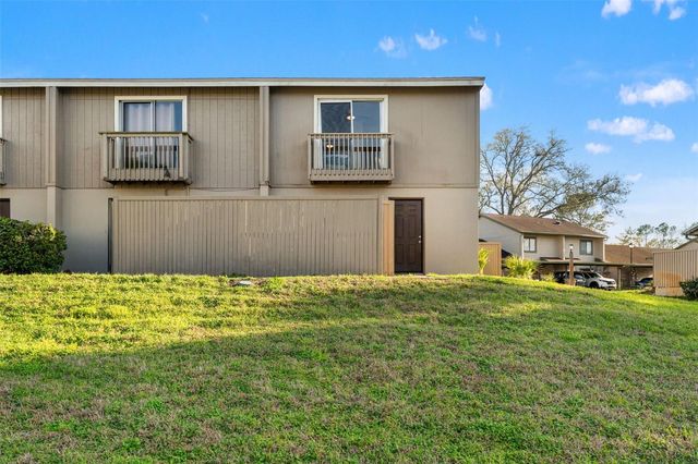 7902 CITRUS DRIVE 254, Temple Terrace, FL 33637