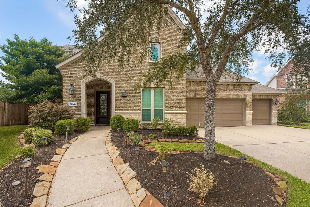 9702 Caldwell Way, Missouri City, TX 77459