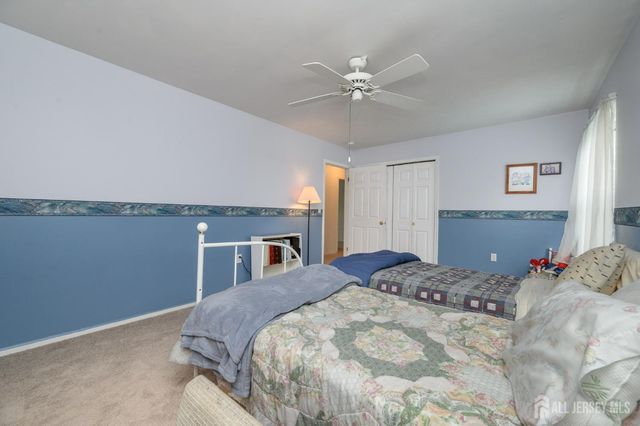 5 Clinton Court, Barnegat, NJ 08005
