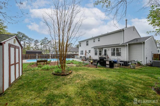 5 Clinton Court, Barnegat, NJ 08005