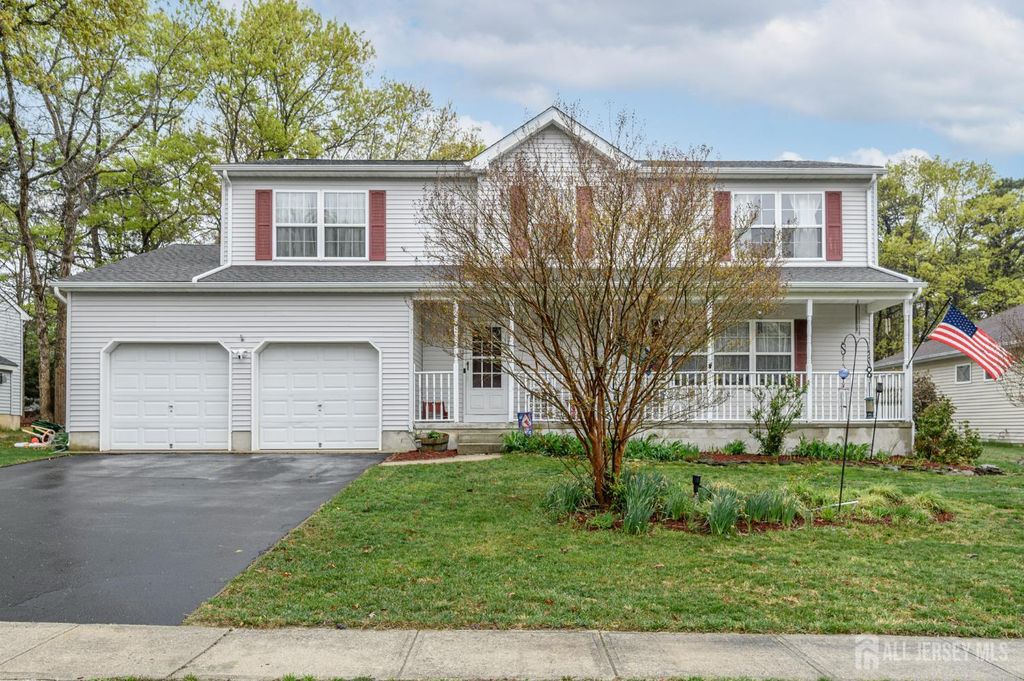 5 Clinton Court, Barnegat, NJ 08005