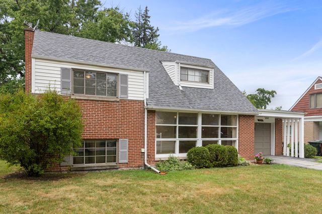 18508 Clyde Road, Homewood, IL 60430