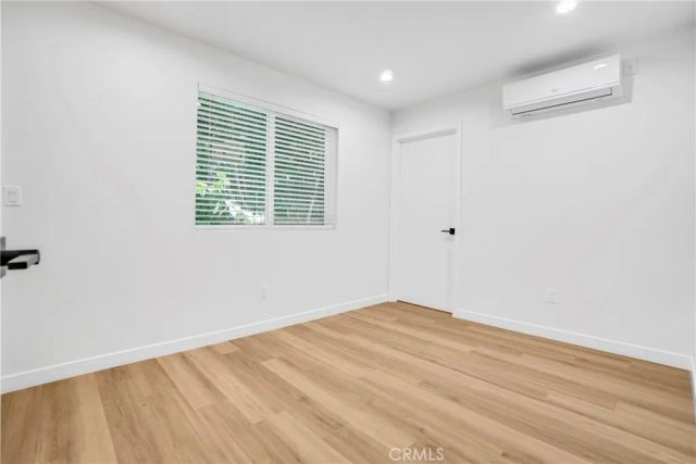 16118 Haynes Street, Van Nuys, CA 91406