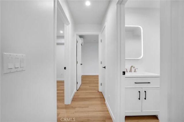 16118 Haynes Street, Van Nuys, CA 91406