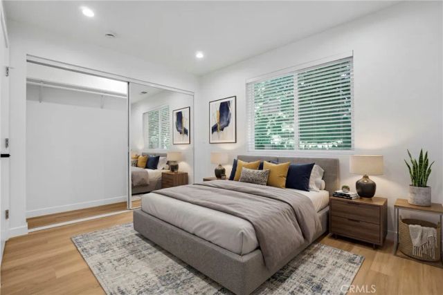 16118 Haynes Street, Van Nuys, CA 91406