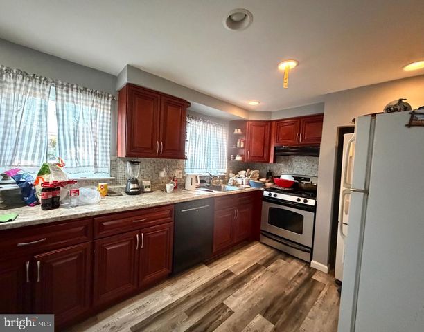 708 SELMER RD, Philadelphia, PA 19116