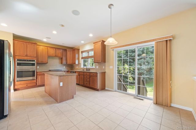 421 Vassar Place, Fishkill, NY 12524