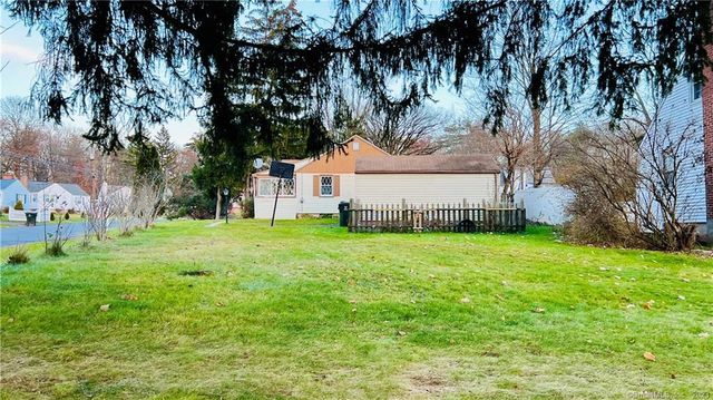 3 Elm Drive, West Hartford, CT 06110