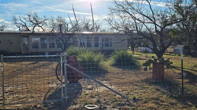 800 County Road 319, Early, TX 76802