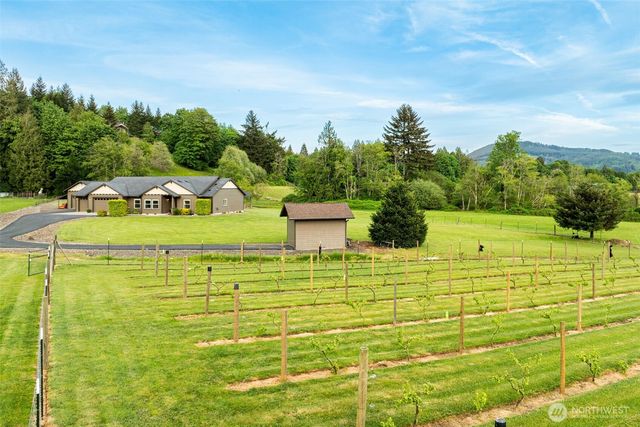 153 Glenhaven Drive, Woodland, WA 98674