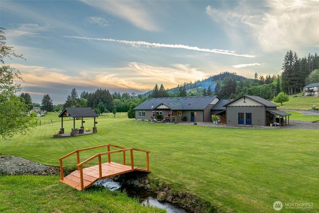 153 Glenhaven Drive, Woodland, WA 98674
