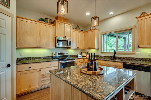 153 Glenhaven Drive, Woodland, WA 98674