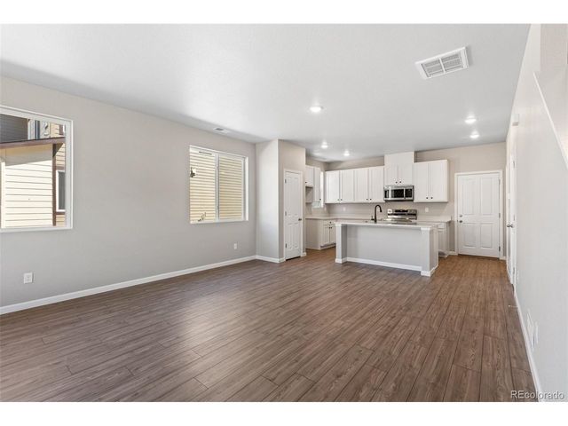 1446 Coral Pl, Longmont, CO 80504