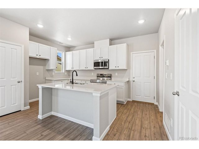 1446 Coral Pl, Longmont, CO 80504