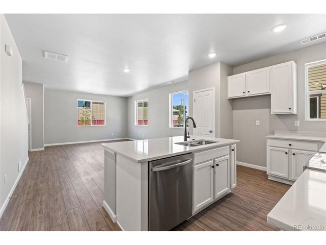 1446 Coral Pl, Longmont, CO 80504