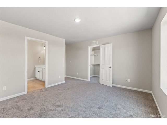 1446 Coral Pl, Longmont, CO 80504