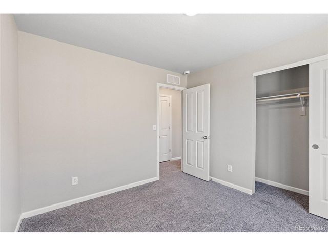 1446 Coral Pl, Longmont, CO 80504