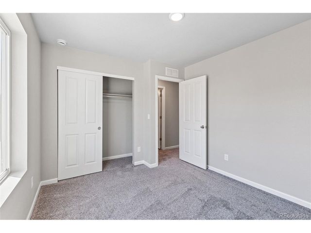 1446 Coral Pl, Longmont, CO 80504