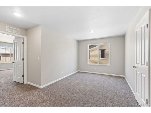 1446 Coral Pl, Longmont, CO 80504