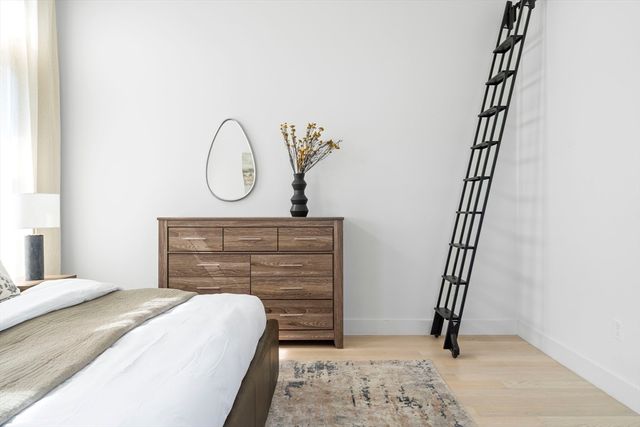 586 E 3rd 3, Boston, MA 02127