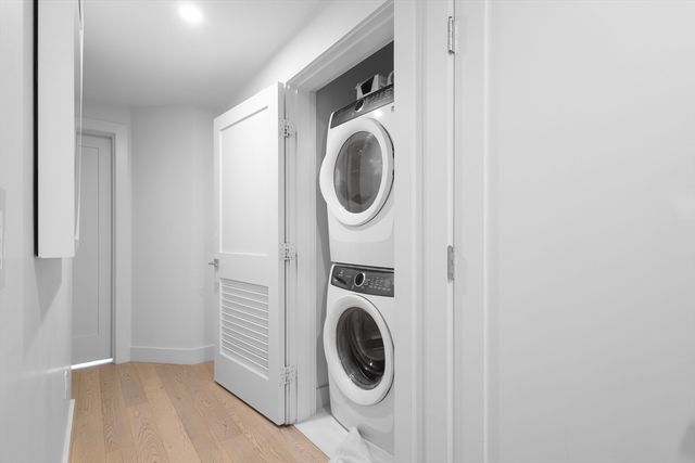 586 E 3rd 3, Boston, MA 02127