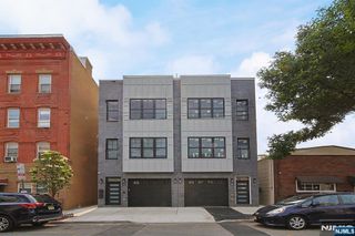 40 Wright Avenue, Jersey City, NJ 07306
